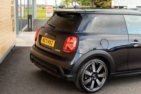 Mini Hatch COOPER EXCLUSIVE 8