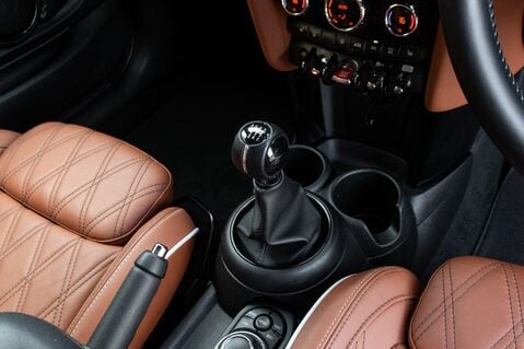 Mini Hatch COOPER EXCLUSIVE 30