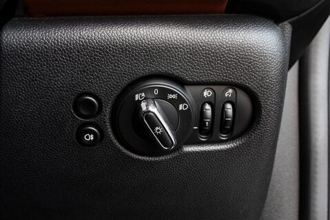Mini Hatch COOPER EXCLUSIVE 17