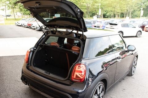 Mini Hatch COOPER EXCLUSIVE 33