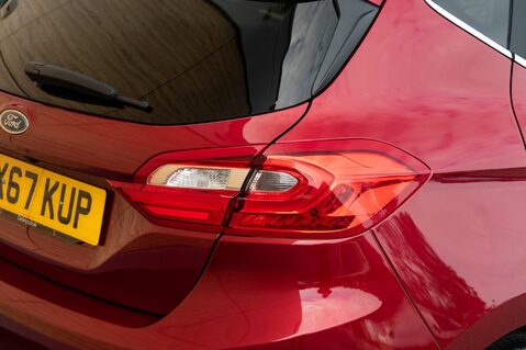 Ford Fiesta TITANIUM 9