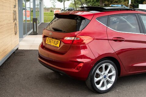 Ford Fiesta TITANIUM 8