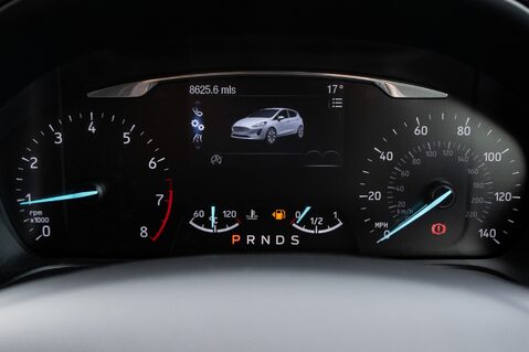 Ford Fiesta TITANIUM 16