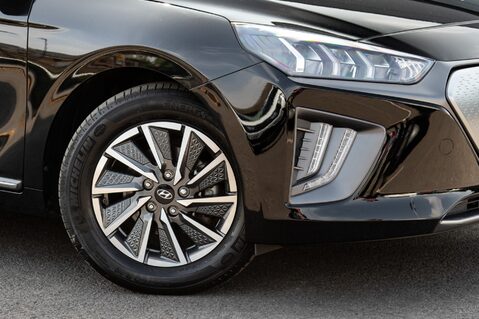 Hyundai IONIQ PREMIUM 11