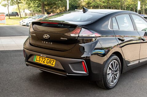Hyundai IONIQ PREMIUM 8