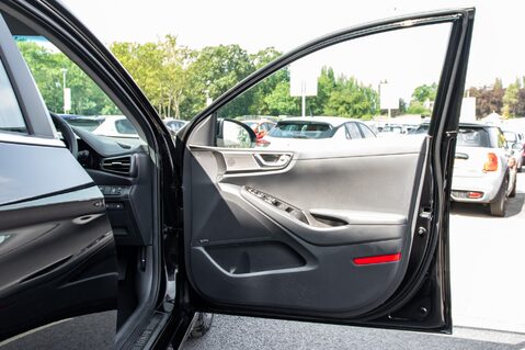 Hyundai IONIQ PREMIUM 14