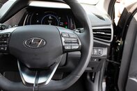Hyundai IONIQ PREMIUM 21