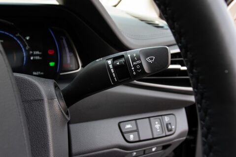 Hyundai IONIQ PREMIUM 19