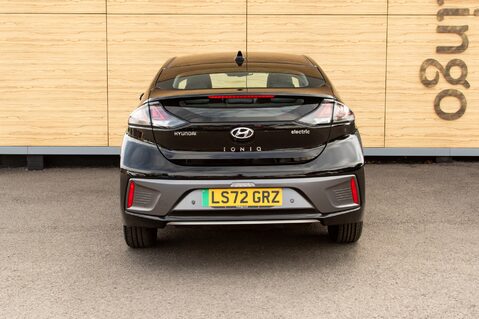 Hyundai IONIQ PREMIUM 6