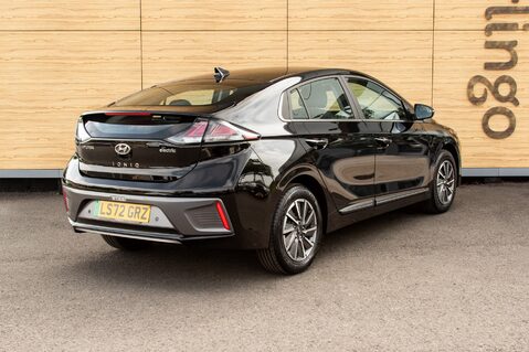 Hyundai IONIQ PREMIUM 2