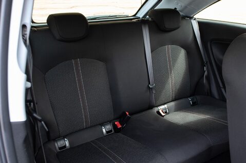 Vauxhall Corsa GRIFFIN 32