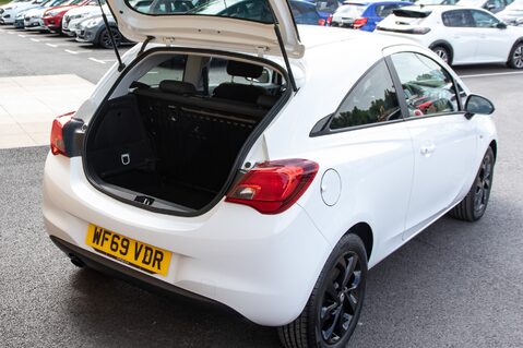 Vauxhall Corsa GRIFFIN 33
