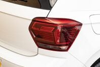 Volkswagen Polo R-LINE TSI 8