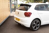 Volkswagen Polo R-LINE TSI 9