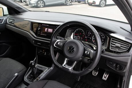 Volkswagen Polo R-LINE TSI