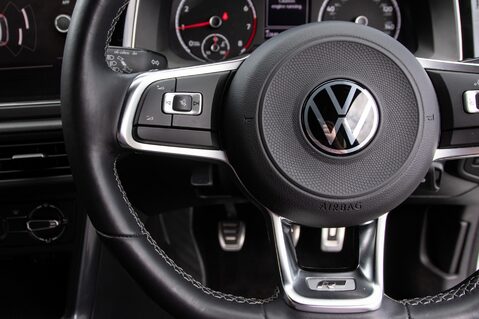 Volkswagen Polo R-LINE TSI 19