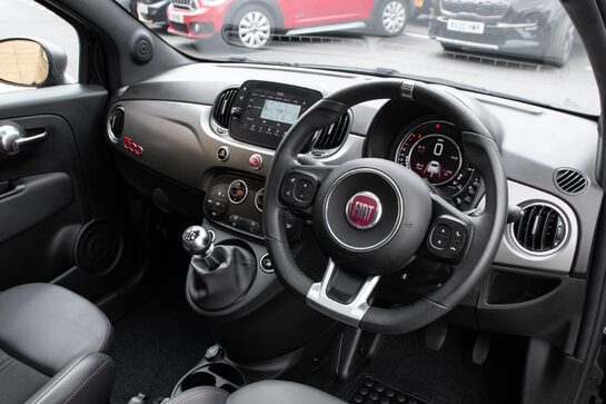 Fiat 500 SPORT MHEV