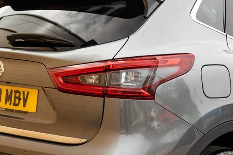Nissan Qashqai TEKNA DIG-T XTRONIC 9