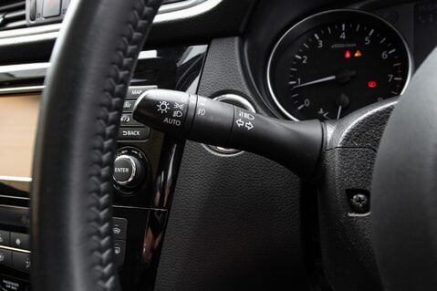 Nissan Qashqai TEKNA DIG-T XTRONIC 18