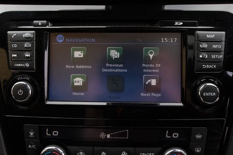 Nissan Qashqai TEKNA DIG-T XTRONIC 32