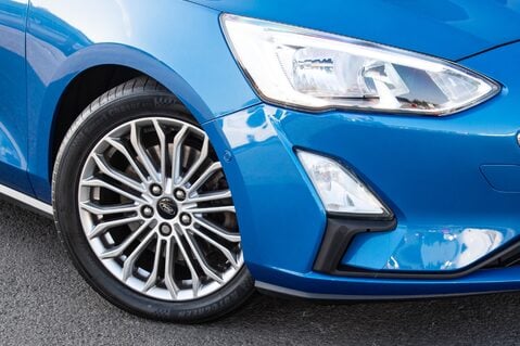 Ford Focus TITANIUM X ECOBLUE 11