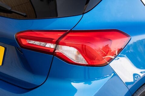 Ford Focus TITANIUM X ECOBLUE 8