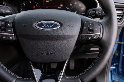 Ford Focus TITANIUM X ECOBLUE 20