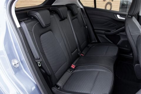 Ford Focus TITANIUM X ECOBLUE 33