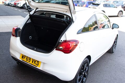 Vauxhall Corsa GRIFFIN 32