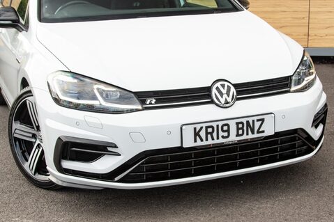 Volkswagen Golf R TSI 4MOTION DSG 10
