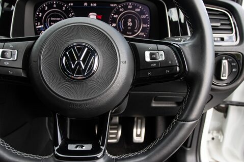 Volkswagen Golf R TSI 4MOTION DSG 20