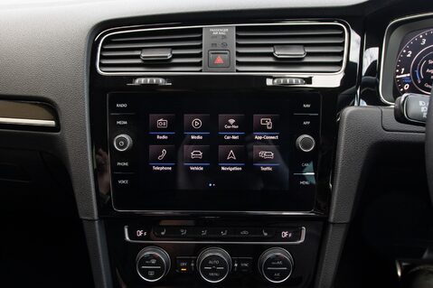 Volkswagen Golf R TSI 4MOTION DSG 27