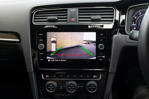 Volkswagen Golf R TSI 4MOTION DSG 28