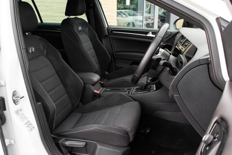 Volkswagen Golf R TSI 4MOTION DSG 31