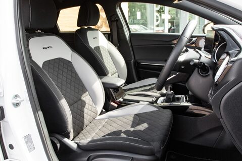 Kia Pro Ceed GT-LINE ISG 32