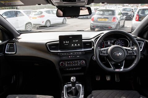 Kia Pro Ceed GT-LINE ISG 3