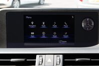 Lexus Es 300H 22