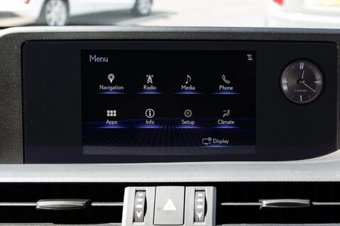 Lexus Es 300H 22