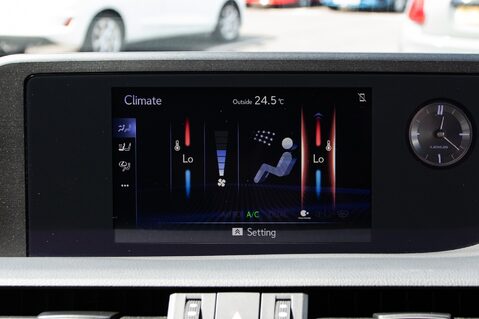 Lexus Es 300H 27