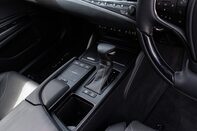Lexus Es 300H 32