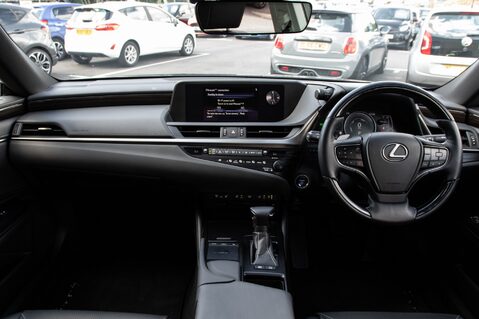 Lexus Es 300H 3