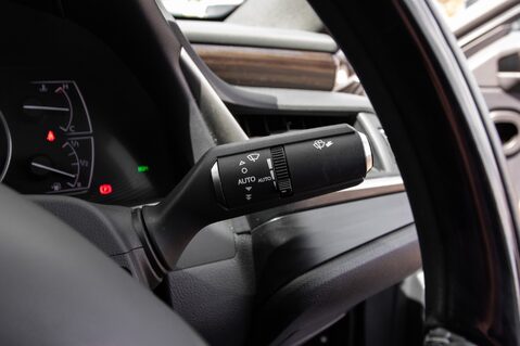 Lexus Es 300H 18