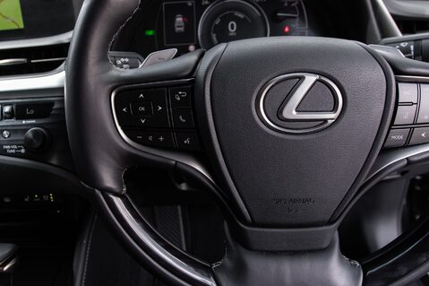 Lexus Es 300H 19