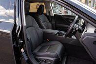 Lexus Es 300H 30