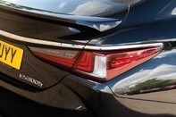 Lexus Es 300H 9