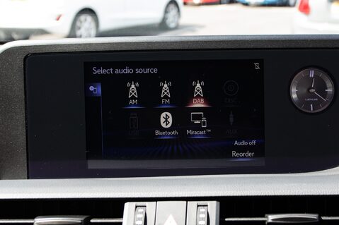 Lexus Es 300H 25