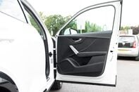 Audi Q2 TFSI SE 14