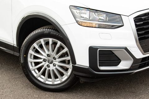 Audi Q2 TFSI SE 11
