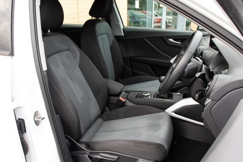 Audi Q2 TFSI SE 31