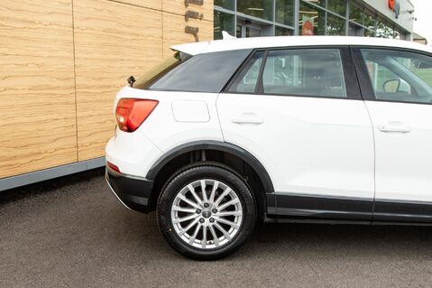 Audi Q2 TFSI SE 7